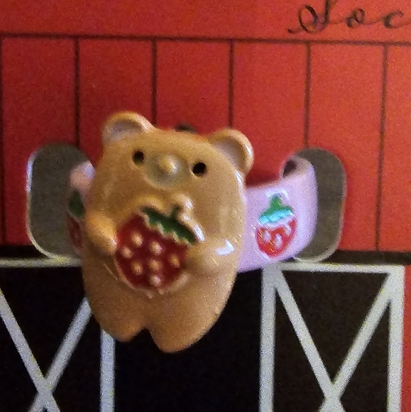Farm Animals Rings Set Of 3 Cow Pig Bear With Strawberries NEW Sweet Society 7 - Picture 8 of 10